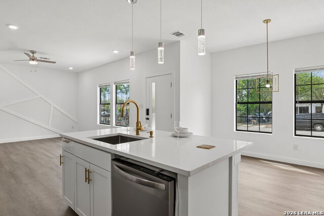 Image 14 of 45 For 1611 French Pl W