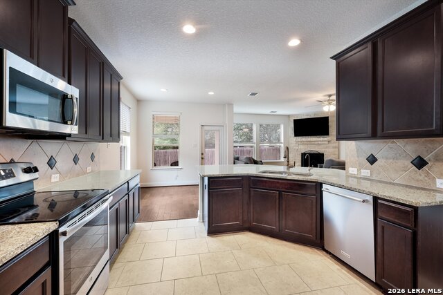 Image 6 of 29 For 1648 Sun Ledge Way