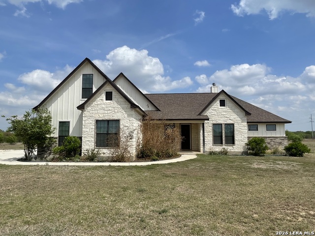 Details for 18 Valley View, Uvalde, TX 78801