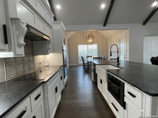 Image 10 of 47 For 18 Valley View