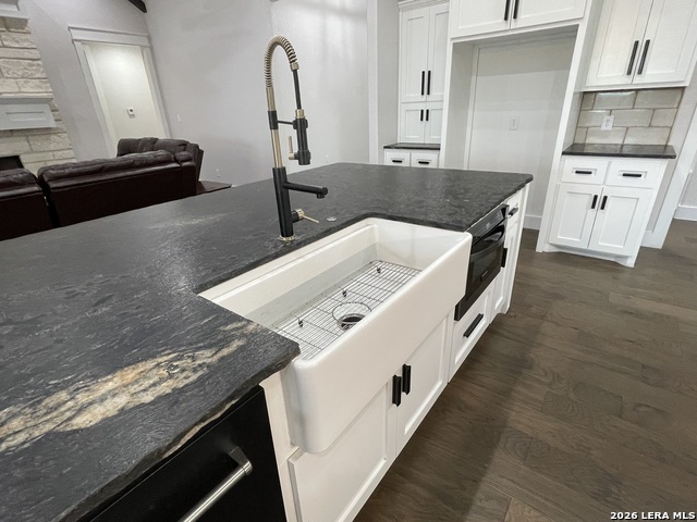 Image 11 of 47 For 18 Valley View