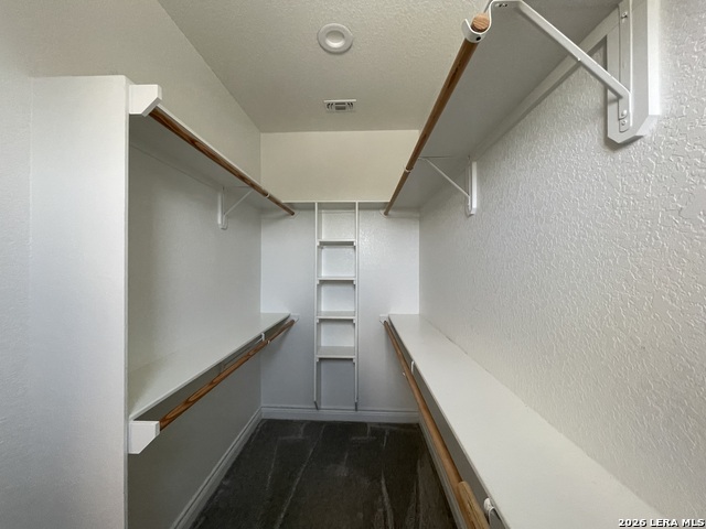 Image 24 of 47 For 18 Valley View