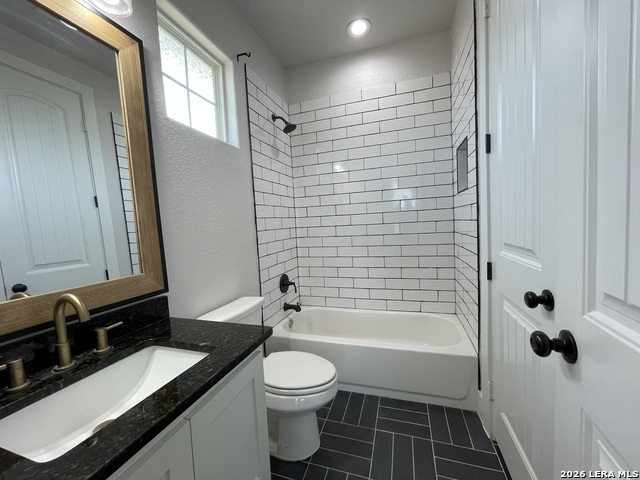 Image 27 of 47 For 18 Valley View