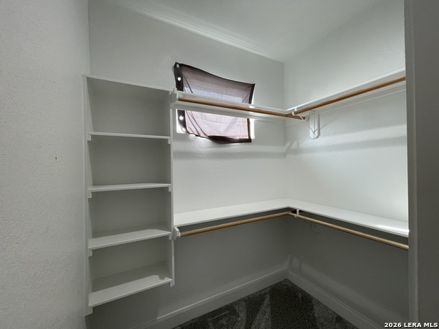 Image 30 of 47 For 18 Valley View