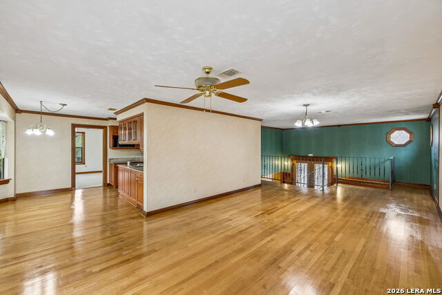 Image 11 of 33 For 2630 Ponderosa Dr