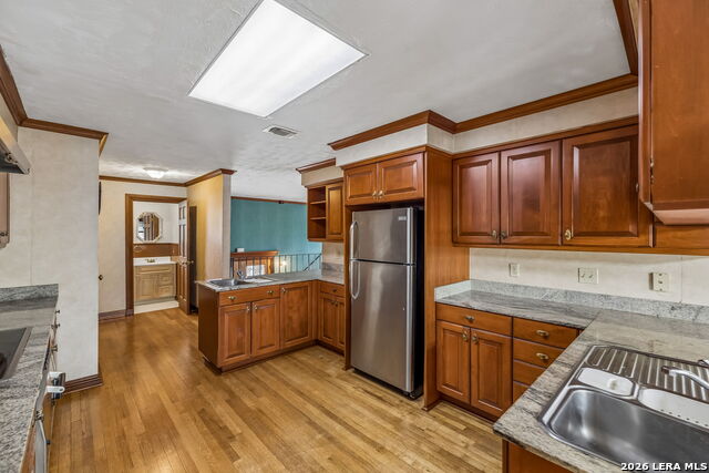 Image 14 of 33 For 2630 Ponderosa Dr