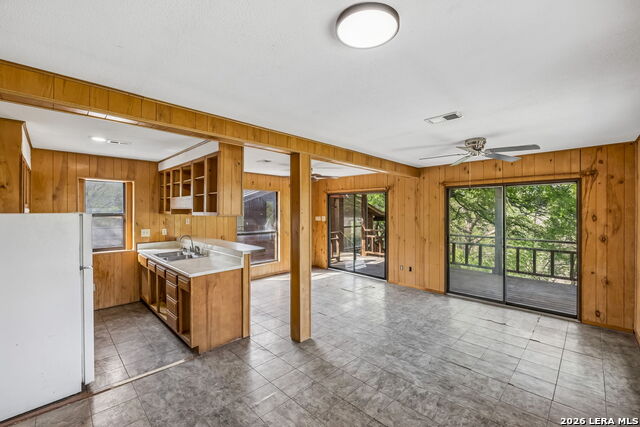 Image 27 of 33 For 2630 Ponderosa Dr