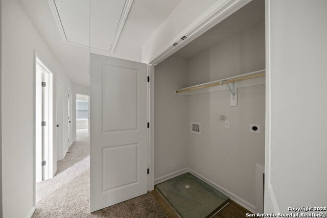 Image 10 of 12 For 13818 Enzo Gate  101