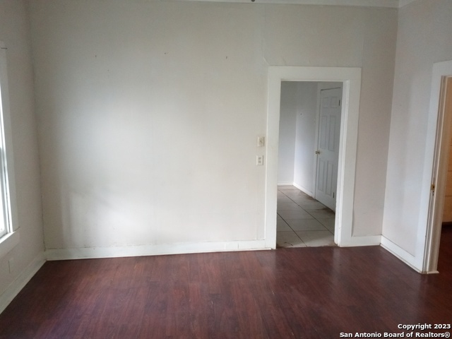 Image 3 of 5 For 105 Oelkers  