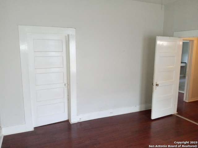 Image 4 of 5 For 105 Oelkers  