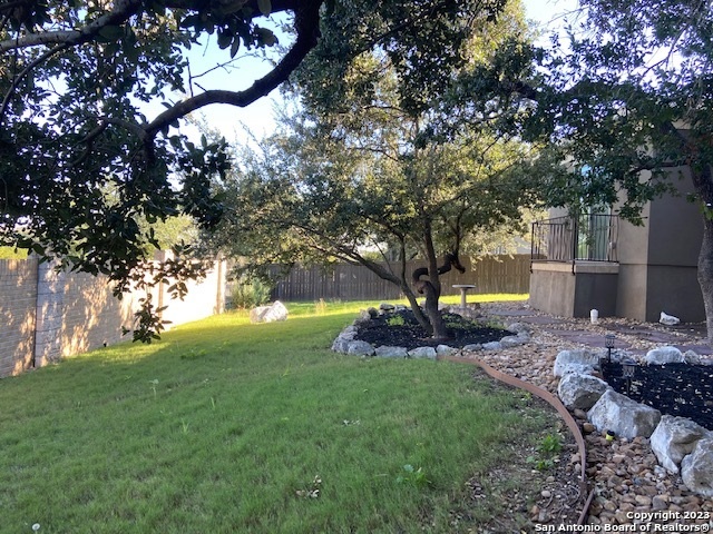 Image 12 of 33 For 25822 Peregrine Rdg