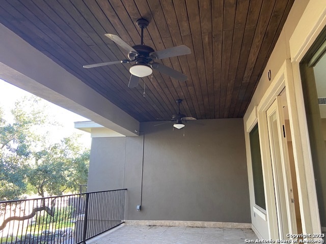 Image 15 of 33 For 25822 Peregrine Rdg