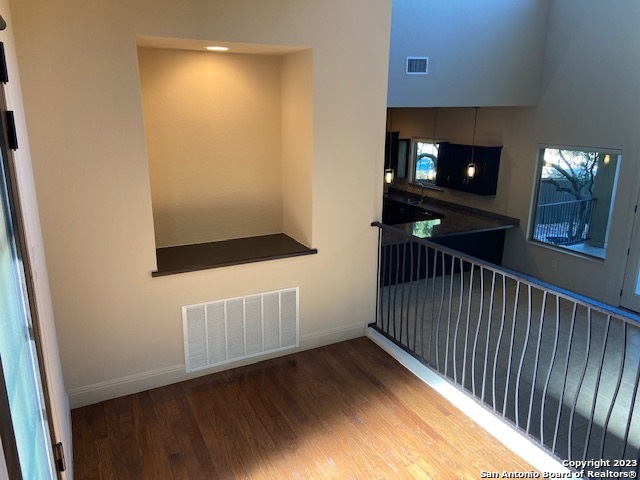 Image 24 of 33 For 25822 Peregrine Rdg