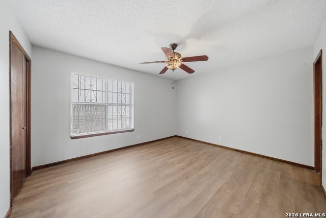 Image 17 of 21 For 911 Vance Jackson  204