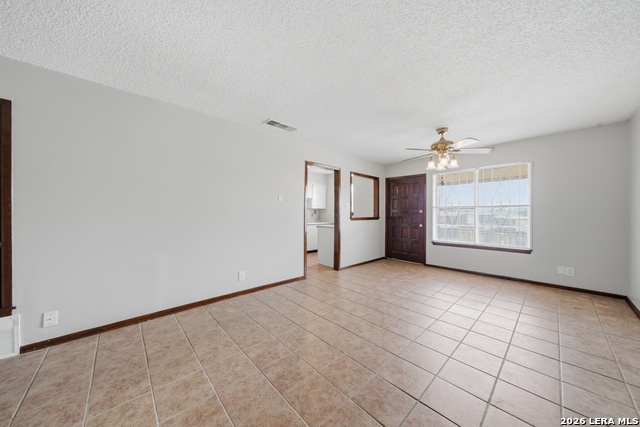 Image 20 of 21 For 911 Vance Jackson  204