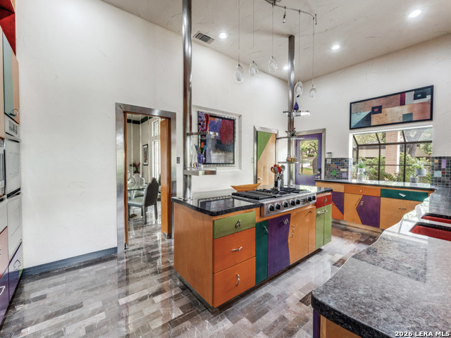 Image 11 of 38 For 3111 Iron Stone