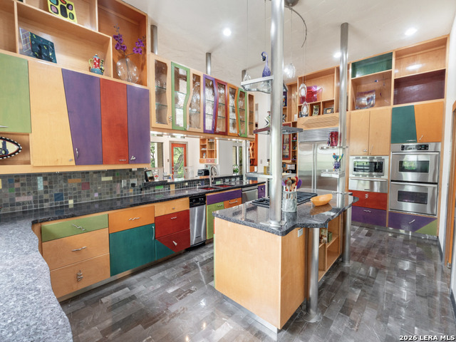 Image 12 of 38 For 3111 Iron Stone