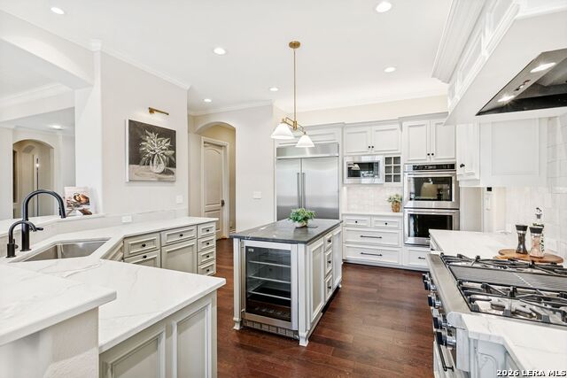 Details for 610 Terrell Rd, San Antonio, TX 78209