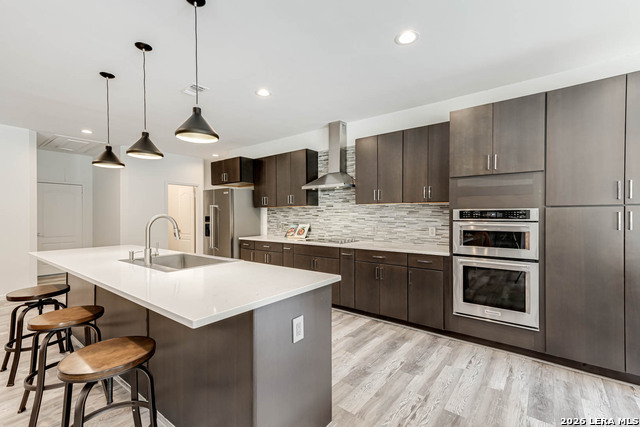 Image 19 of 43 For 15919 Mission Rdg