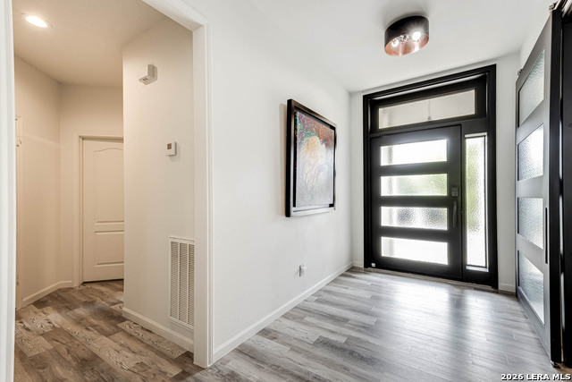 Image 3 of 43 For 15919 Mission Rdg