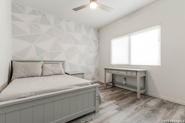 Image 33 of 43 For 15919 Mission Rdg