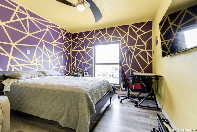 Image 34 of 43 For 15919 Mission Rdg