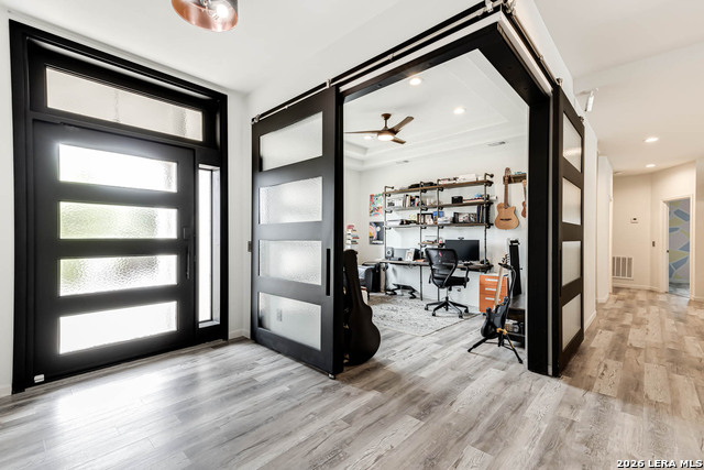 Image 7 of 43 For 15919 Mission Rdg