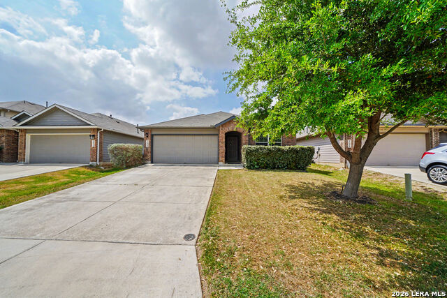 Image 2 of 42 For 2630 Mccrae  