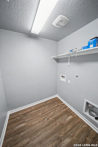 Image 36 of 42 For 2630 Mccrae  