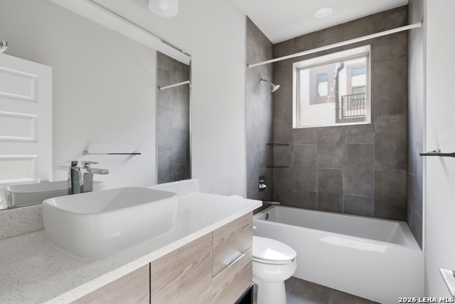 Image 11 of 25 For 1817 St Marys St N 502