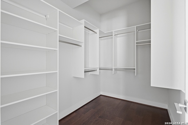 Image 13 of 25 For 1817 St Marys St N 502