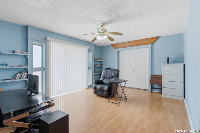 Image 21 of 26 For 814 Weizmann