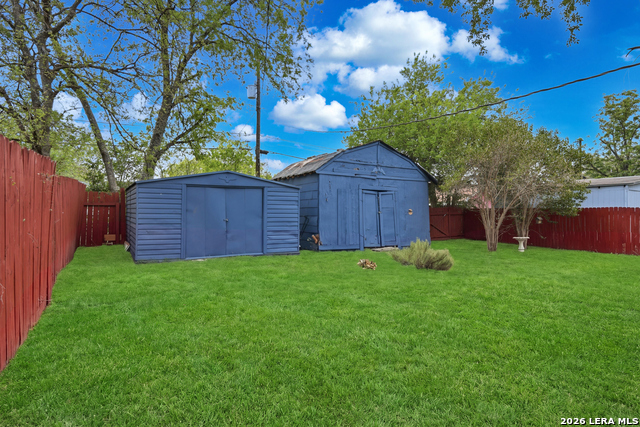 Image 26 of 26 For 814 Weizmann