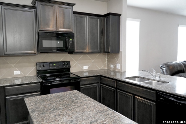 Image 3 of 21 For 7011 Republic Pkwy