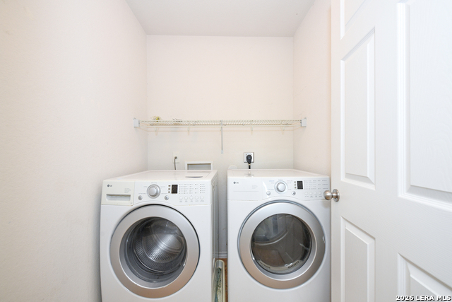 Image 21 of 24 For 822 Western Star