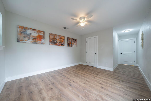 Image 20 of 25 For 1219 Sims Ave