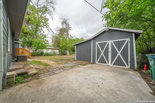 Image 23 of 25 For 1219 Sims Ave