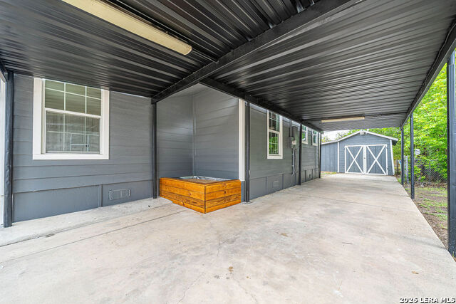 Image 4 of 25 For 1219 Sims Ave