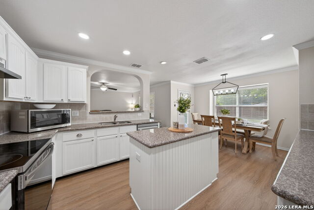 Image 8 of 37 For 11123 Palomino Bnd