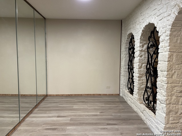 Image 11 of 20 For 315 Hillcrest Dr