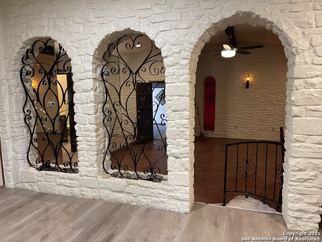 Image 12 of 20 For 315 Hillcrest Dr