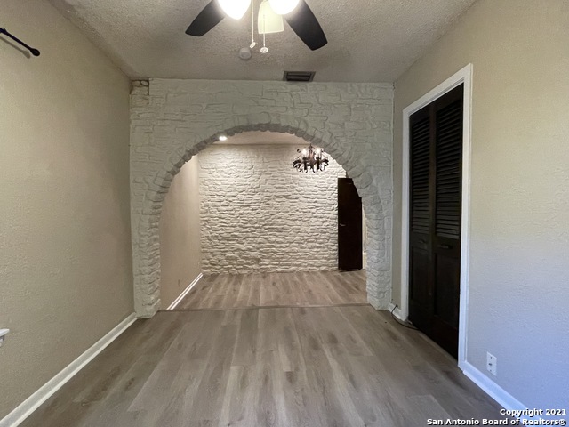 Image 18 of 20 For 315 Hillcrest Dr