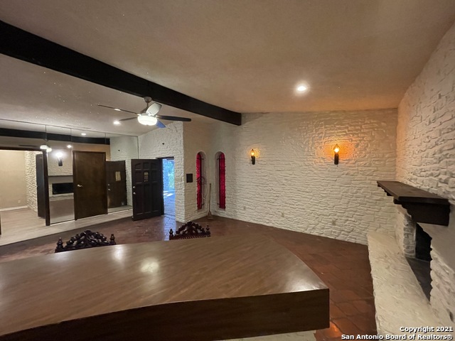 Image 8 of 20 For 315 Hillcrest Dr