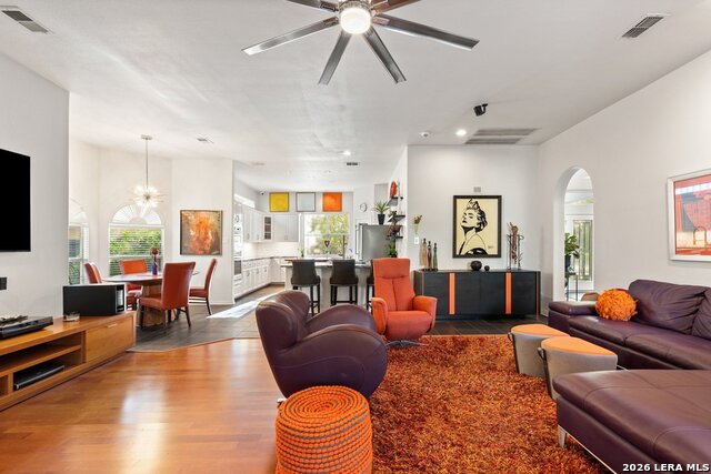 Image 11 of 98 For 17334 Fountain Mist