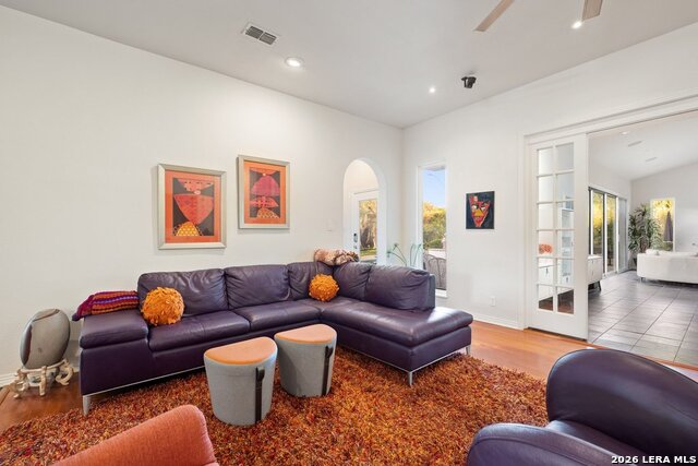 Image 13 of 98 For 17334 Fountain Mist