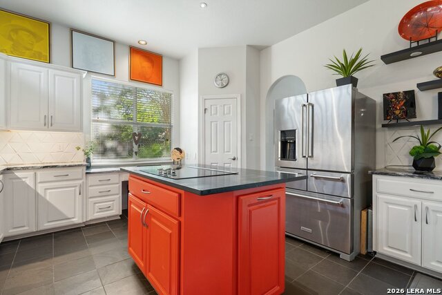 Image 19 of 98 For 17334 Fountain Mist