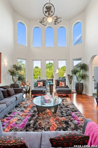 Image 31 of 98 For 17334 Fountain Mist