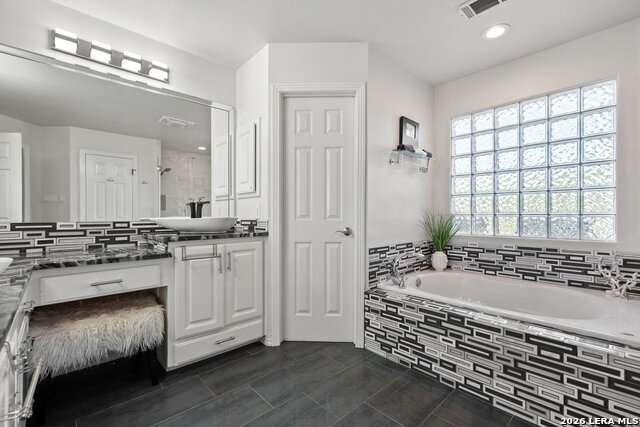 Image 50 of 98 For 17334 Fountain Mist