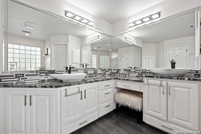 Image 51 of 98 For 17334 Fountain Mist