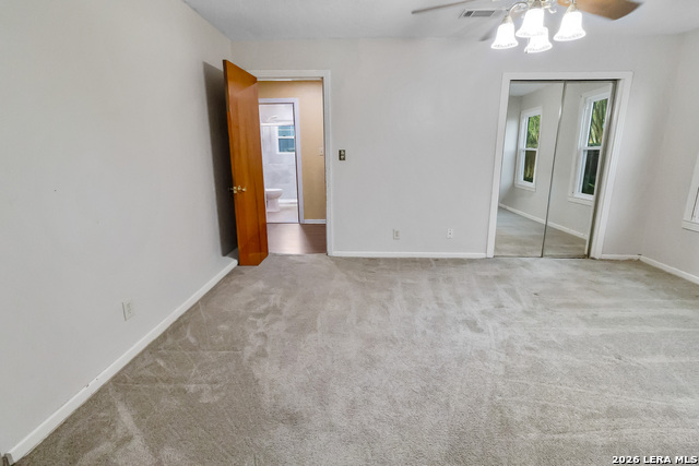 Image 13 of 26 For 612 Hutchinson St E